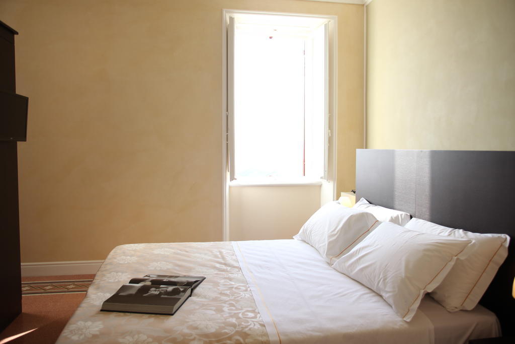 Hotel Relais Del Borgo Staffolo Habitación foto