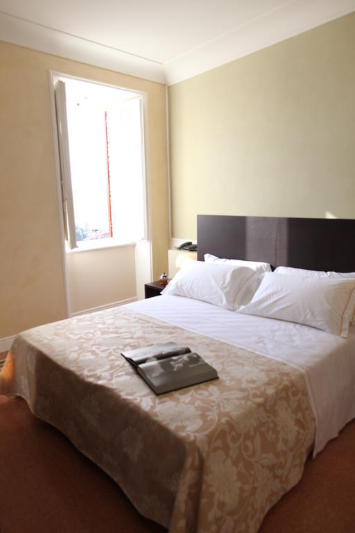 Hotel Relais Del Borgo Staffolo Habitación foto